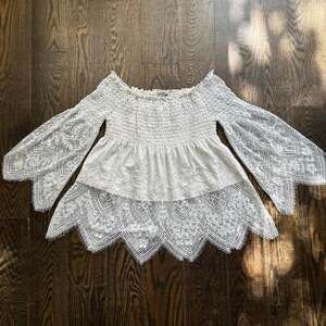 Charlotte Russe White Lace Off-the-Shoulder Peplum Blouse - Boho Fairycore Y2K